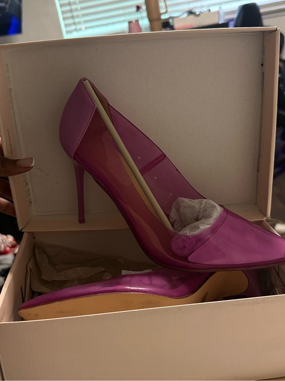 Chinese Laundry Patent Pointed Stiletto Pumps in Fuchsia - Picture 4 of 4